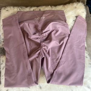 ECHT High Rise Scrunch Leggings